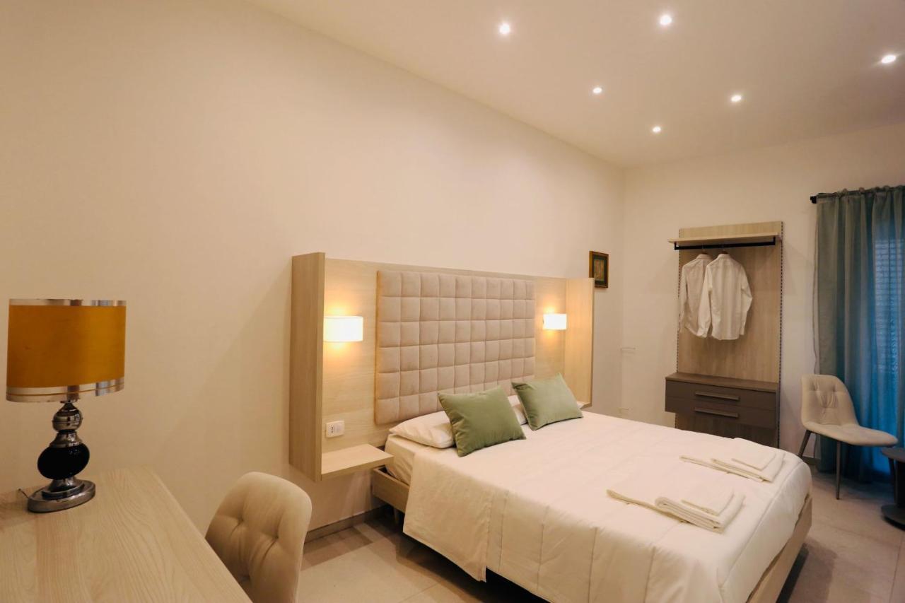 Guest House Colonna Палермо Екстериор снимка
